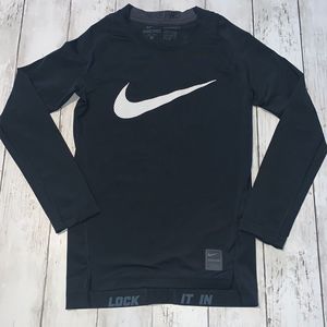 Nike pro Dei-fit compression shirt SZ Medium